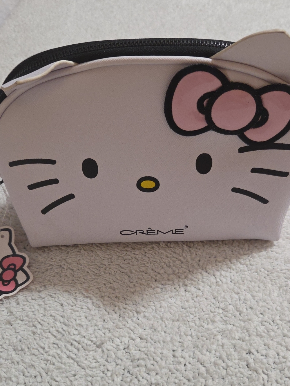 THE CREME SHOP × HELLO KITTY MAKE-UP BAG